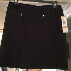New Jones New York black skort - size small